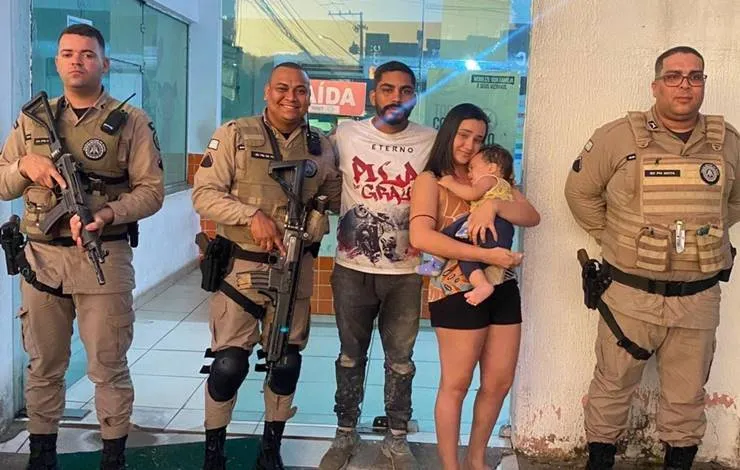 Policiais militares salvam vida de bebê em Teixeira de Freitas