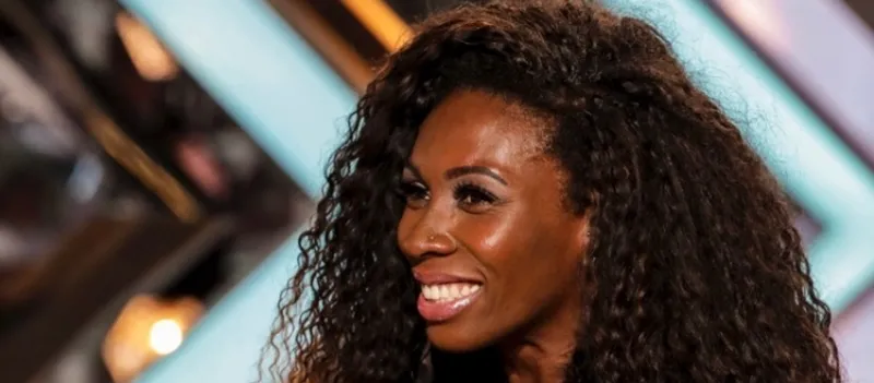 TALENTO DA BAHIA: Baiana surpreende jurados do X Factor britânico com performance sensual; Confira