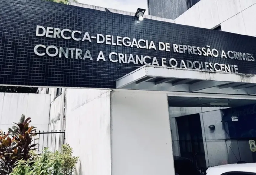 Mãe diz que filha foi levada para a orla de Salvador e estuprada após ´paredão'