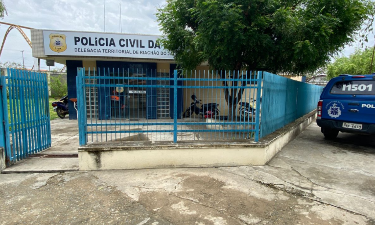 Adolescentes s&atilde;o apreendidos por envolvimento na morte de idoso na Bahia. Foto: PCBA