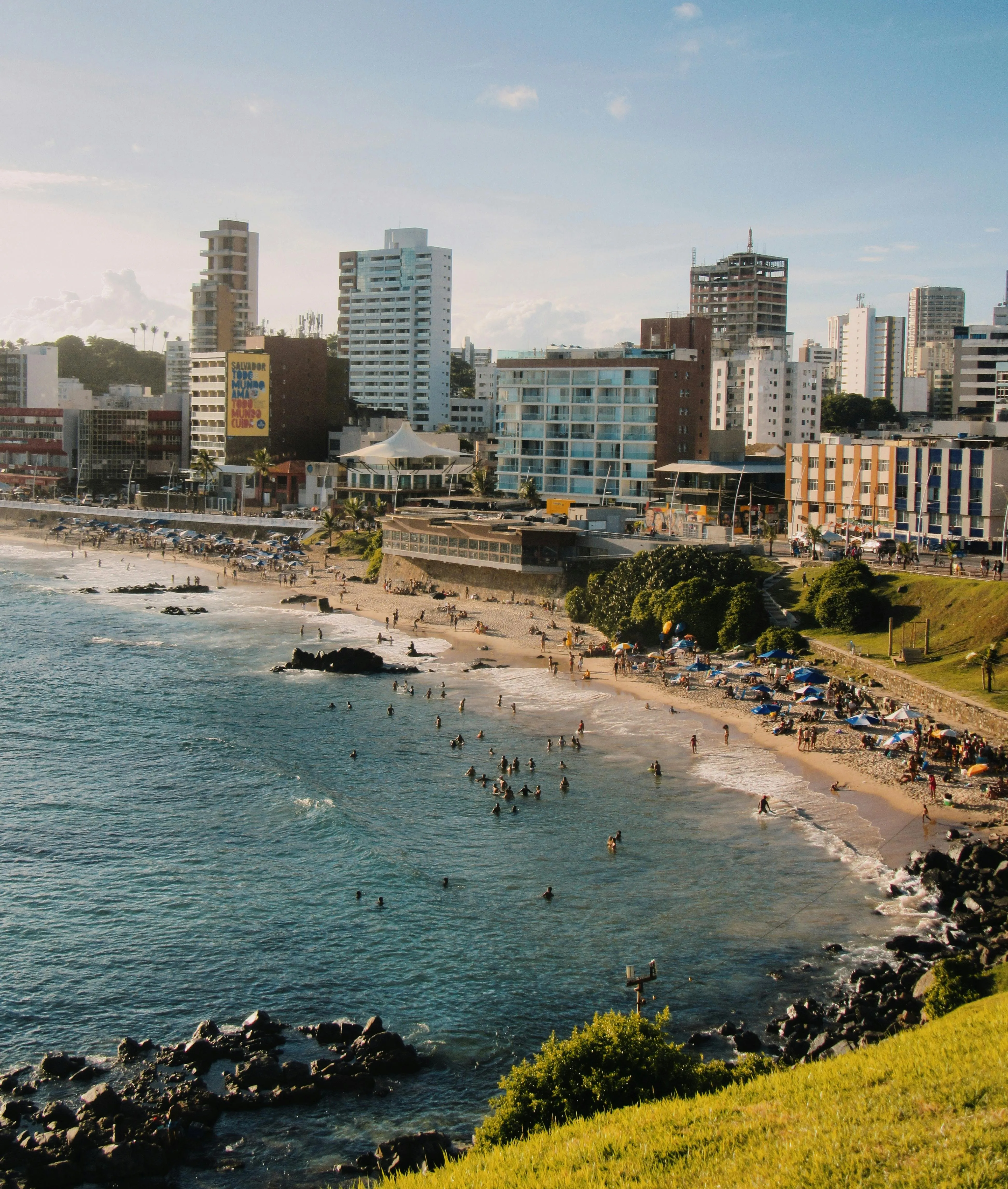 Veja quais praias estão impróprias para banho em Salvador neste fim de semana