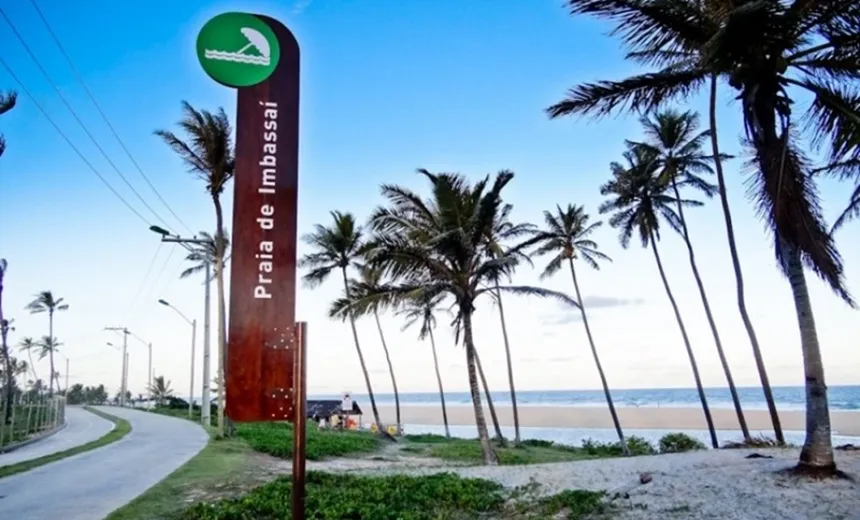 Jovem de 19 anos morre após se afogar na praia de Imbassaí