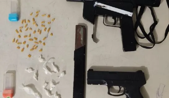 PM apreende armas e drogas no Subúrbio de Salvador; homem morre após confronto 