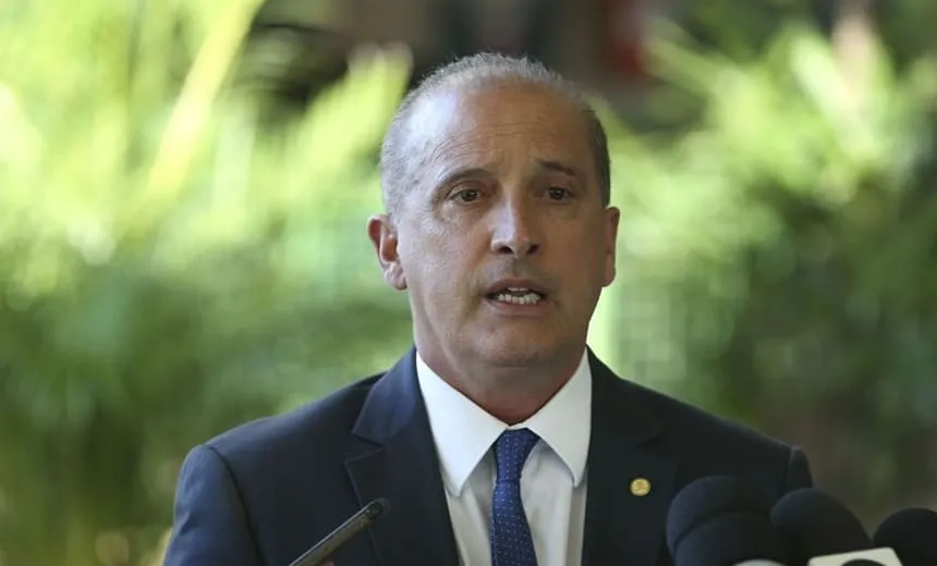 Decreto da posse de armas será editado até o dia 15, diz Onyx