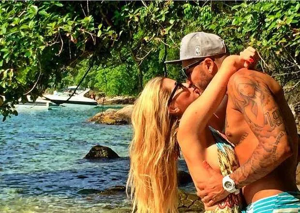 Ex-BBB’s, Aline e Fernando confirmam que namoro foi reatado