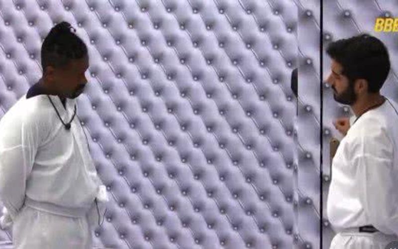 Os participantes que est&atilde;o no c&ocirc;modo disputam duas vagas extras para entrar oficialmente na casa mais vigiada do Brasil/Foto: Divulga&ccedil;&atilde;o/Big Brother Brasil 26