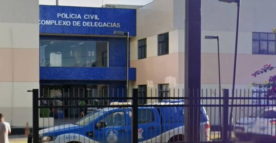 Jovem tem casa invadida e é morto a tiros em Feira de Santana