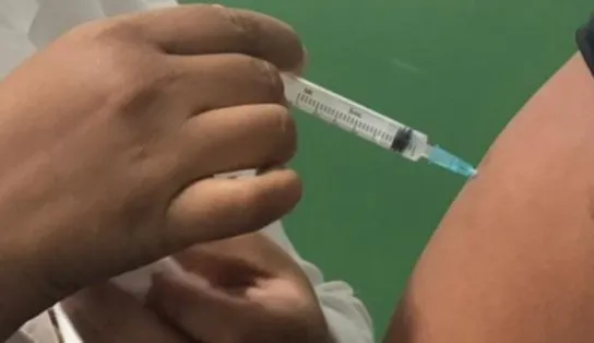 Feira de Santana: Pessoas com 27 anos começam a receber a vacina contra Covid nesta segunda-feira