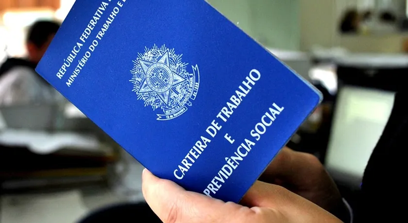 Brasil registra menor taxa de desocupação desde 2012, segundo IBGE