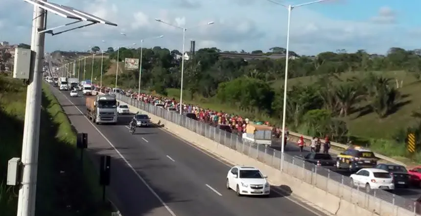 Integrantes do MST chegam em Campinas de Pirajá