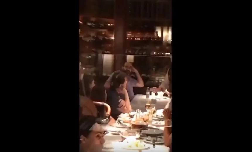 INDIGNADOS: Confundido com Joesley, Wesley Batista é hostilizado em restaurante; Veja vídeo