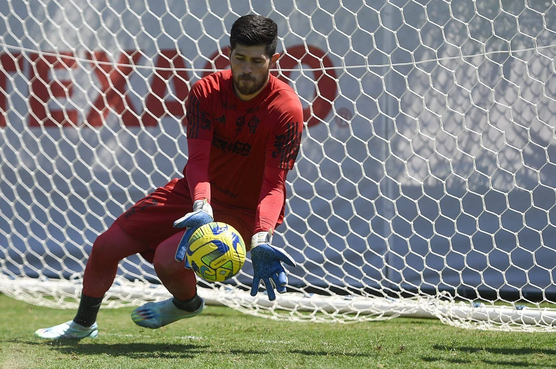 São Paulo e Flamengo disputam título da Copa do Brasil neste domingo (24)