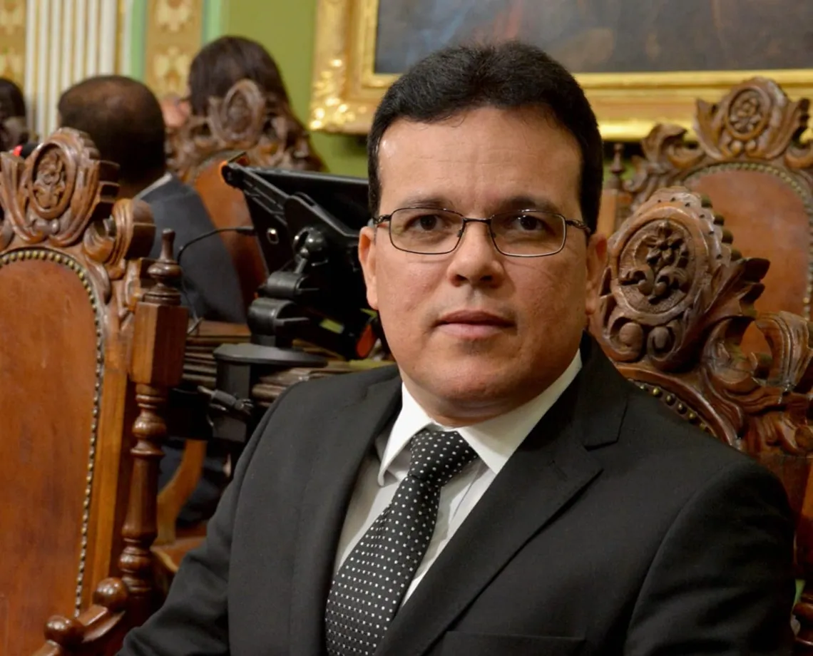 Para evitar atropelamentos, vereador de Salvador propõe que faixas de pedestres sejam iluminadas à noite