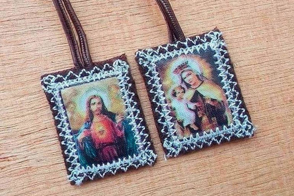 Escapulario de Nossa Senhora do Carmo. Foto: Reprodução