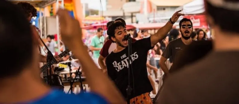 ‘ONDE TUDO COMEÇOU’: Banda Mondaze lança EP com show em Vilas do Atlântico; Ingressos à venda