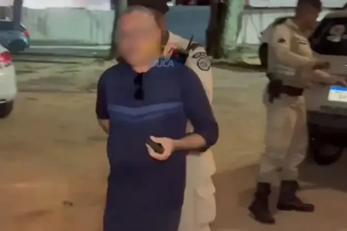 Um homem de 50 anos foi preso ap&oacute;s ser denunciado por importuna&ccedil;&atilde;o sexual dentro de um restaurante no Porto da Barra. | Foto: Al&ocirc; Juca