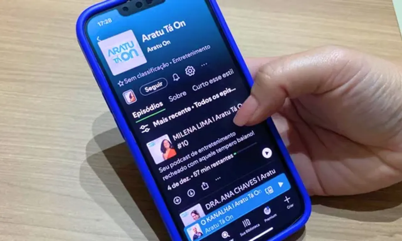 Aratu Tá On, o podcast, está disponível no Spotify | Foto: Anna Caroline Santiago/Aratu On