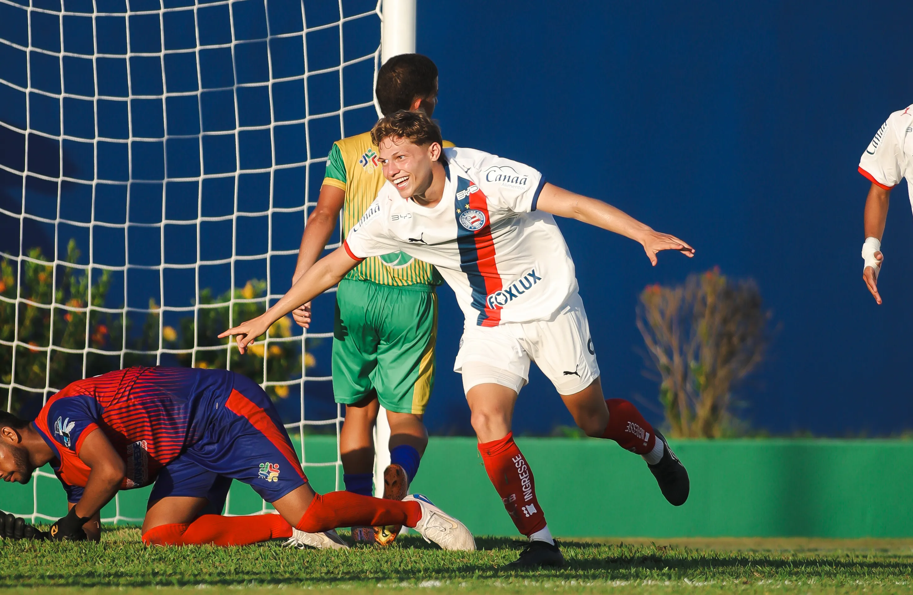 Bahia x Vasco: veja as escalações para o jogo deste domingo (9)