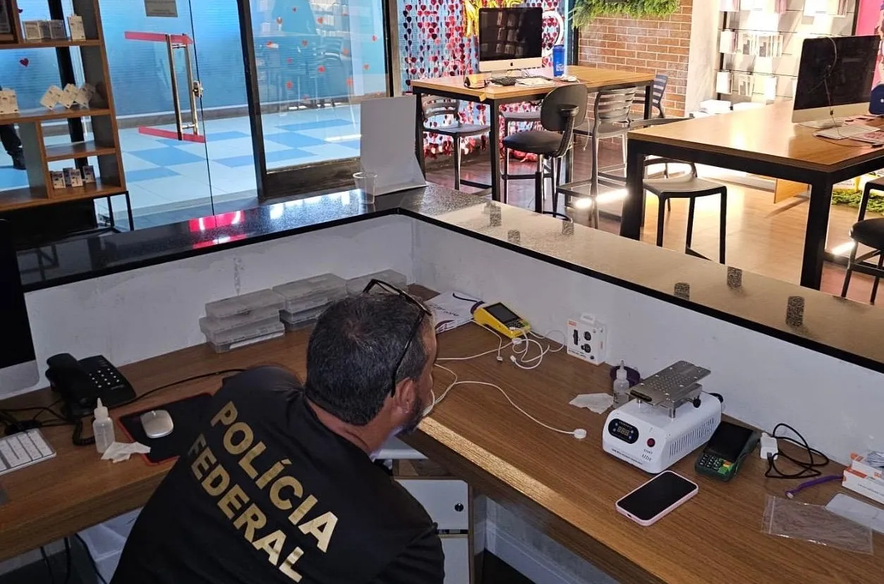 PF e Receita fazem operação contra comércio ilegal de eletrônicos em Salvador