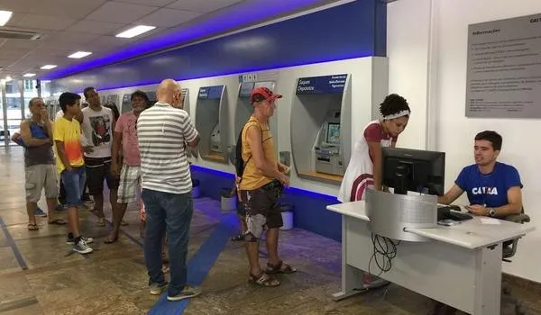 Nascidos em setembro e outubro sem conta na Caixa podem sacar FGTS