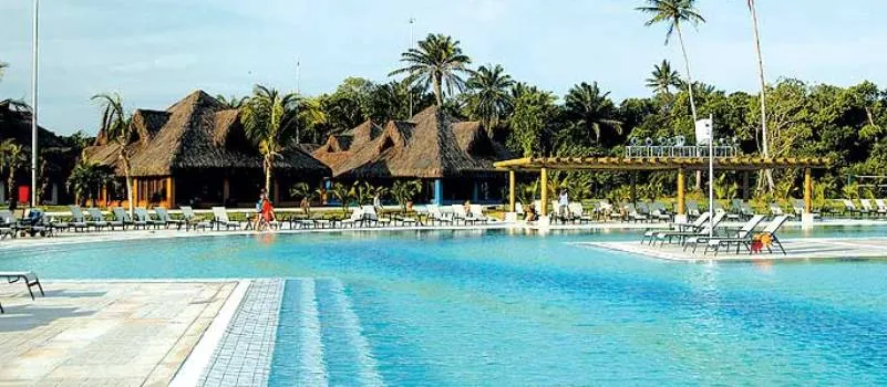 MISTÉRIO: Turista chinesa é encontrada morta dentro de piscina de resort em Trancoso