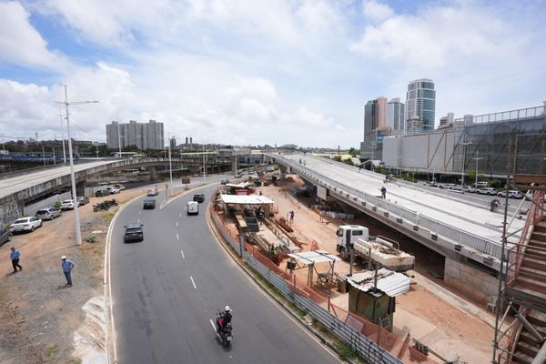 Obras no viaduto da Avenida ACM. Foto: Betto Jr. / Secom PMS