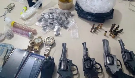 Guerra de PM contra facções criminosas deixa sete mortos e três presos em dois bairros de Salvador