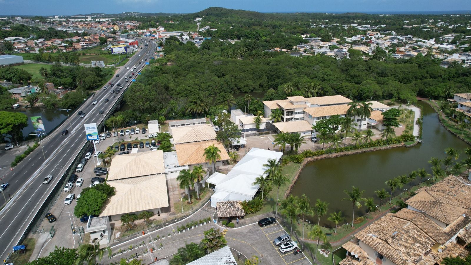 Hospital Estadual Costa Dos Coqueiros, Em Lauro De Freitas