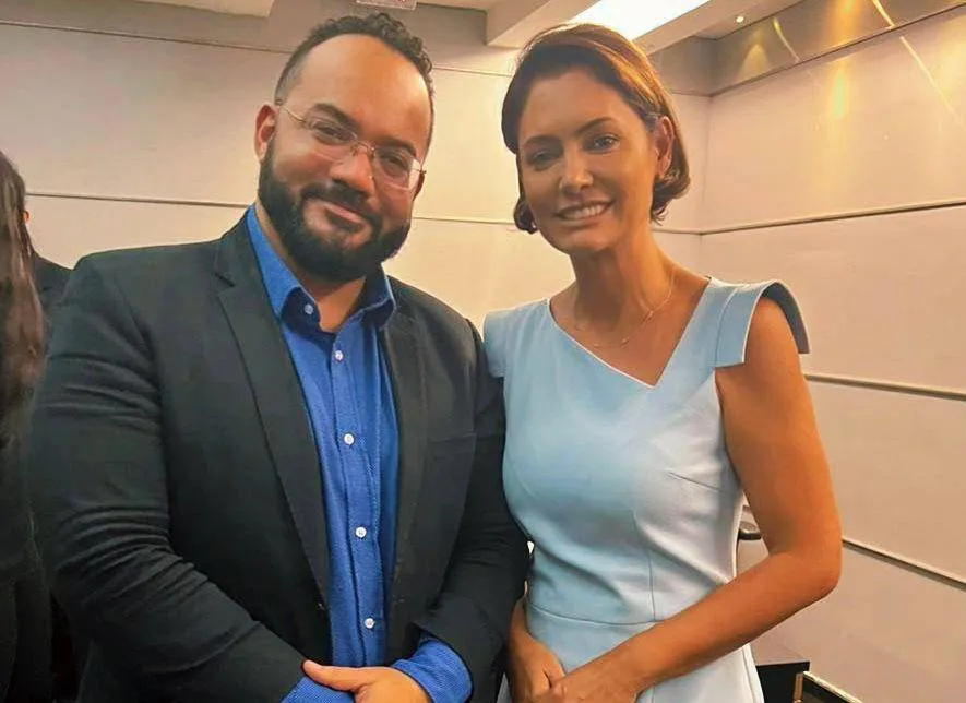 Deputado do PL baiano reage à declaração contra Michelle Bolsonaro