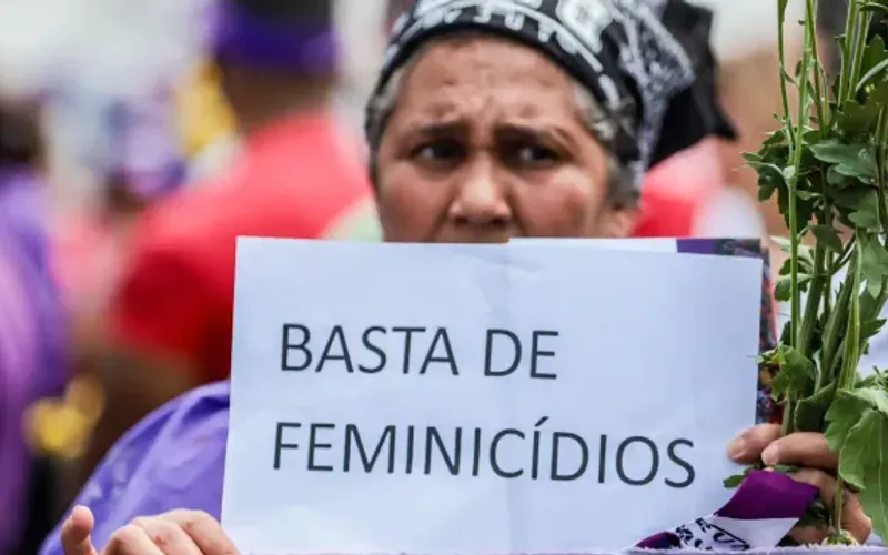 O feminic&iacute;dio foi inclu&iacute;do no C&oacute;digo Penal em 2015 como uma forma qualificada de homic&iacute;dio motivado pela viol&ecirc;ncia de g&ecirc;nero/Foto: Paulo Pinto/Ag&ecirc;ncia Brasil