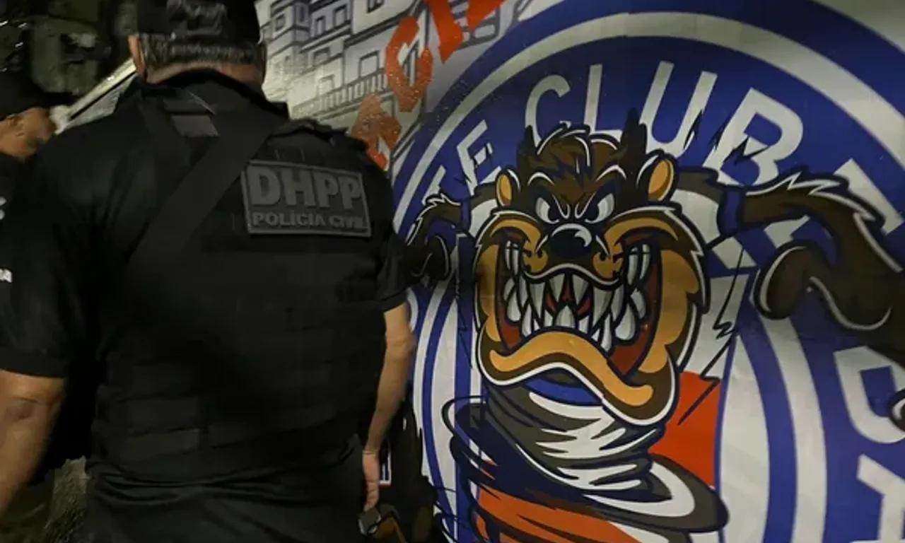 Sede da Bamor foi alvo de opera&ccedil;&atilde;o policial | Fotos: Pedro Moraes, Bruno Ricardo e Matheus Souza / Ascom-PCBA