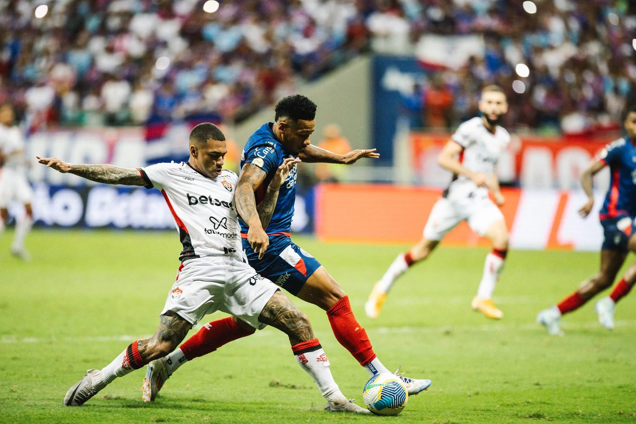 Em returno do Brasileirão, Vitória tem quarta melhor campanha e Bahia fica na nona posição