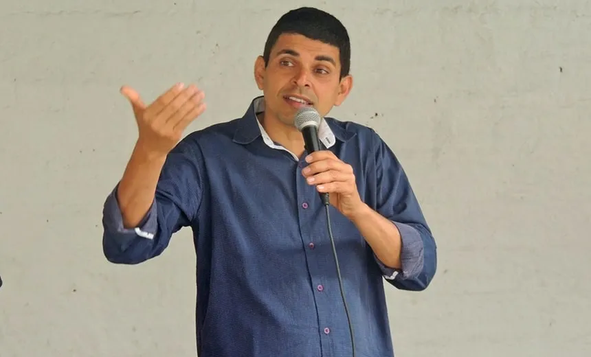 "Bandido virou mocinho", diz presidente do Sindpoc após prisão de delegada e policiais civis