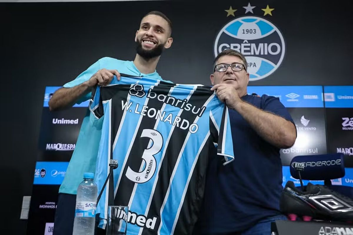 O presidente F&aacute;bio Mota explicou se Wagner Leonardo vai voltar para o Vit&oacute;ria ap&oacute;s especula&ccedil;&otilde;es de uma negocia&ccedil;&atilde;o com Gr&ecirc;mio. Foto: Caroline Motta/Gr&ecirc;mio