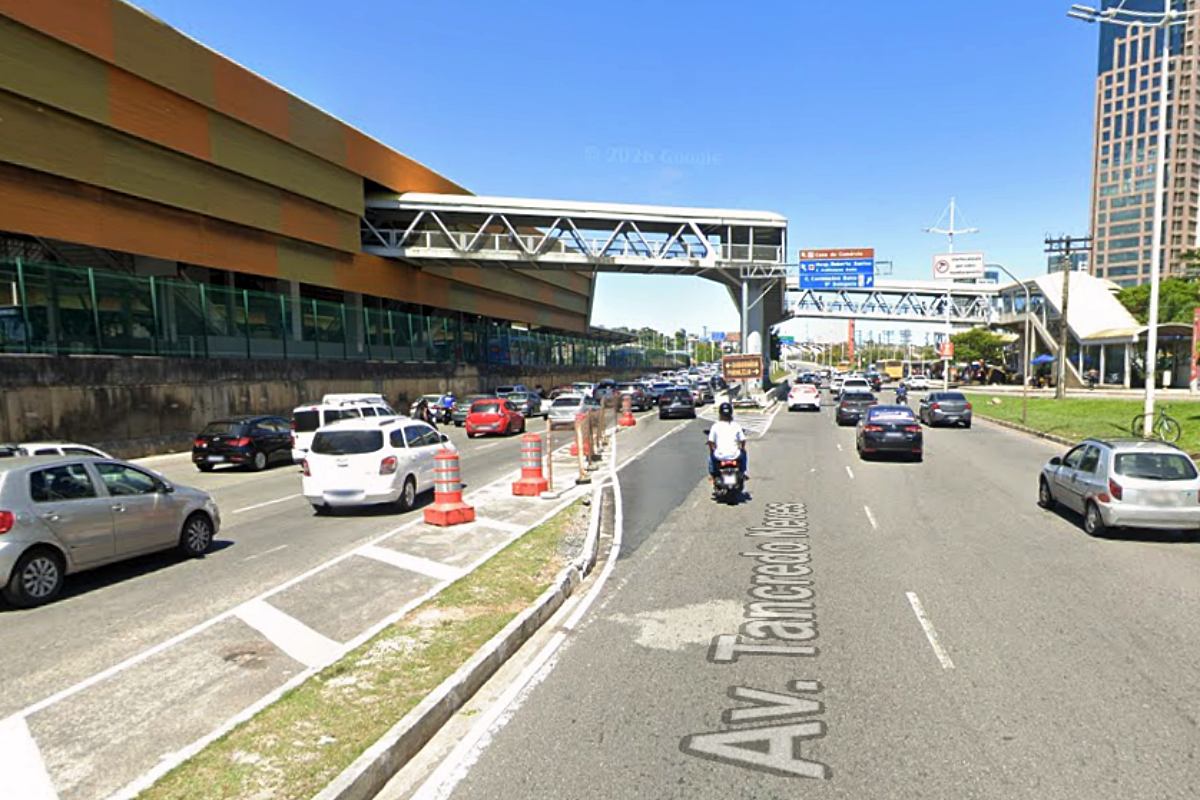 Acesso da Av.ACM &agrave; LIP ser&aacute; fechado definitivamente. Foto: Google Street View