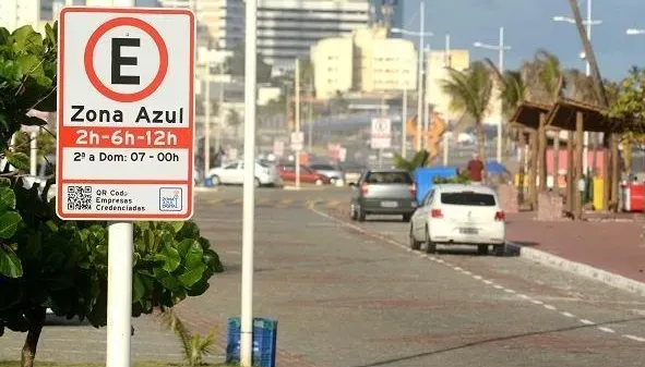 Proposta prevê desconto na Zona Azul para carros elétricos e híbridos em Salvador