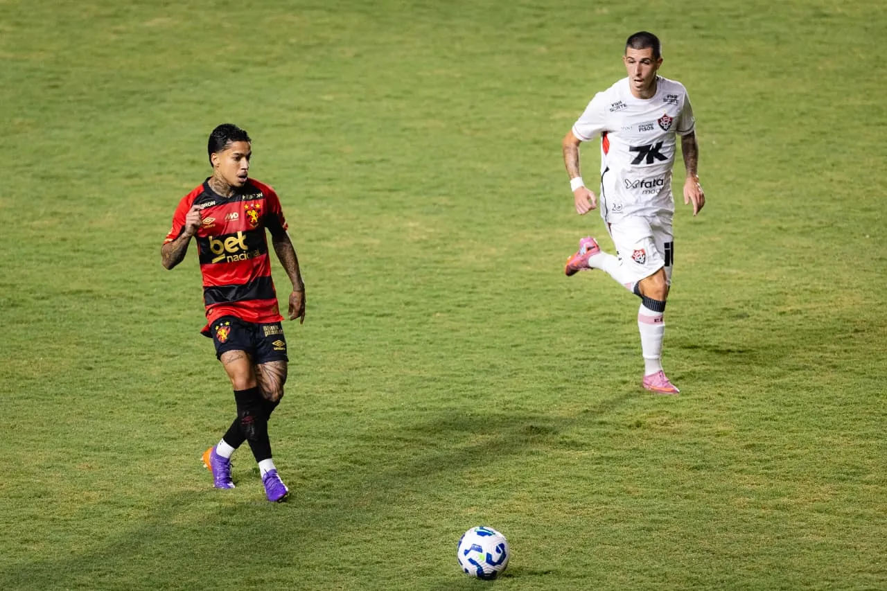 Vitória bate o Sport e deixa o Z-4 do Brasileirão