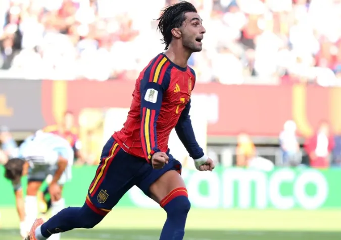 Espanha conquista o bicampeonato e volta ao topo do futebol mundial