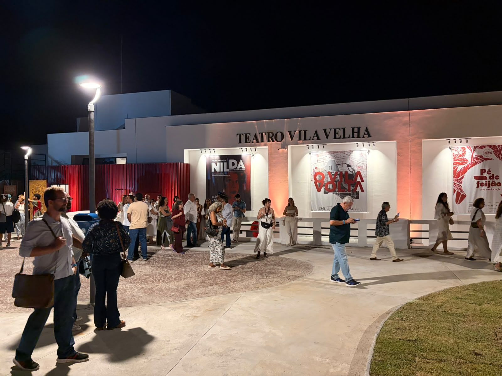 Teatro Vila Velha &Eacute; Reinaugurado Ap&oacute;s Reforma
