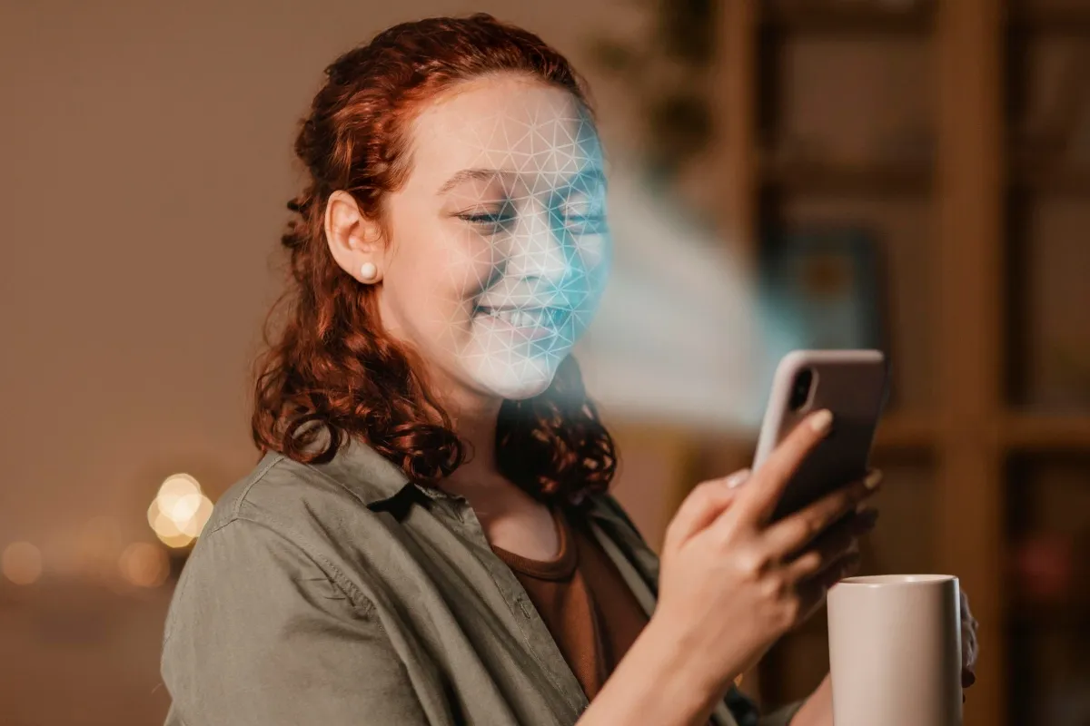 Conteúdos falsos criados com IA mais que triplicam entre 2024 e 2025