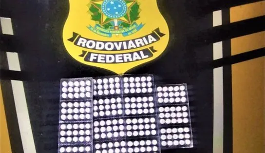 PRF prende caminhoneiro transportando 225 comprimidos de rebite no oeste da Bahia