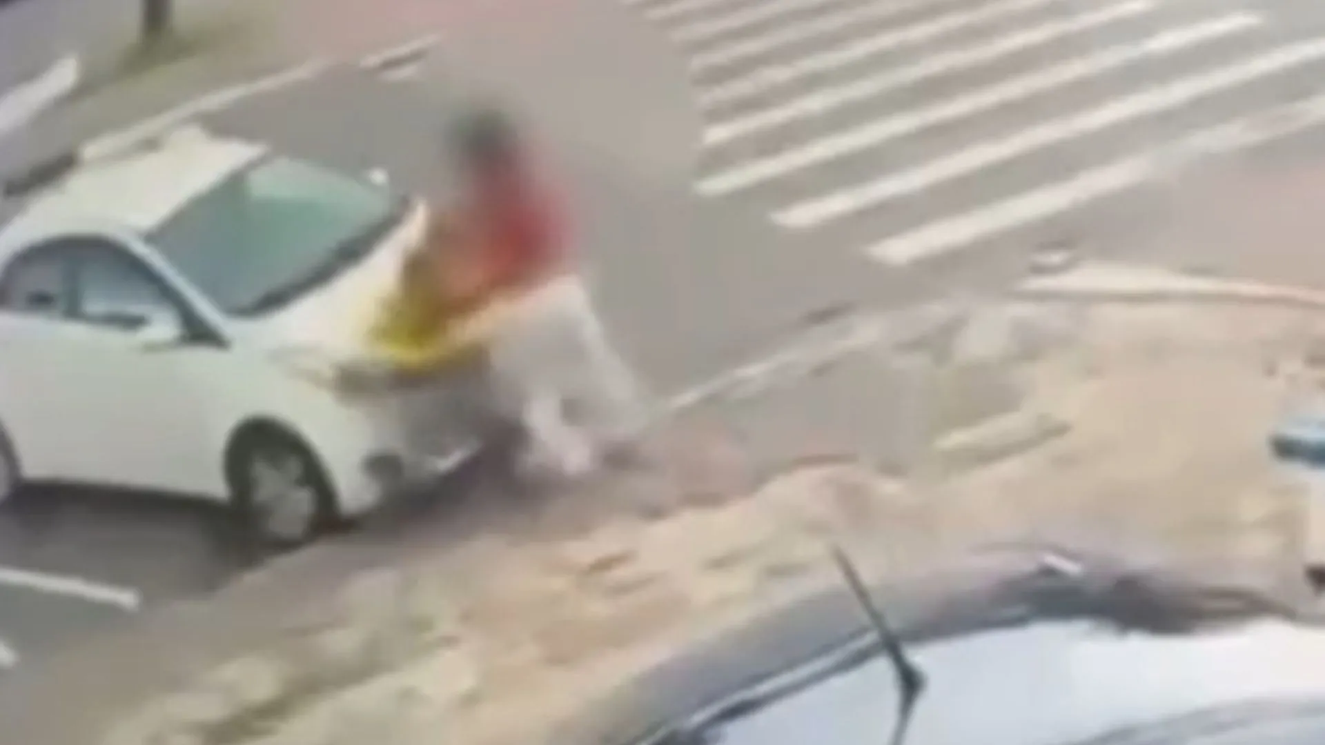 Homem é preso após morder peito de mulher. Foto: Redes sociais 