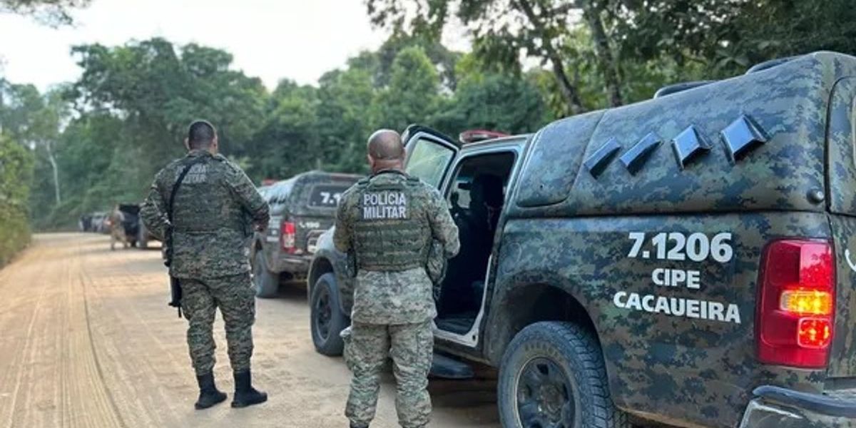 Em Prado, Extremo Sul da Bahia, 12 pessoas foram conduzidas por ataque contra turistas s&atilde;o autuados por tentativa de homic&iacute;dio, associa&ccedil;&atilde;o criminosa, porte ilegal de arma de fogo e corrup&ccedil;&atilde;o de menores. Foto: Divulga&ccedil;&atilde;o | SSP-BA