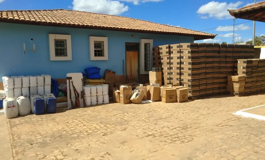 Dupla é presa e armas são apreendidas no interior da Bahia