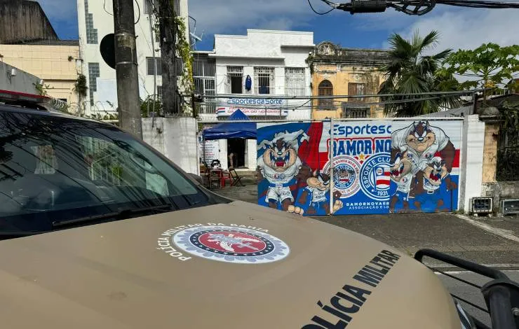 Operação policial cumpre madados contra integrantes de torcida organizada em Salvador