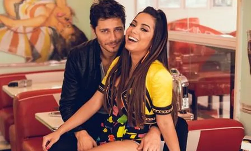 Ator revela que ficou com Anitta após gravação de clipe 'Deixa ele sofrer'