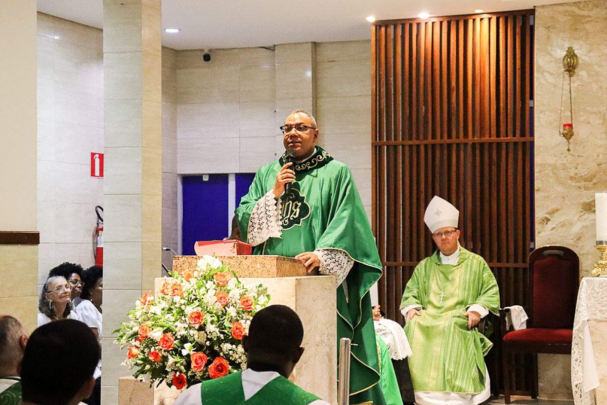 O desabamento da laje na Mata Escura, que matou o padre e duas mulheres, aconteceu na noite deste sábado. Foto: Sara Gomes/Arquidiocese de Salvador