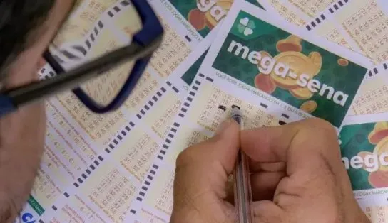 Ninguém acerta dezenas e Mega-Sena acumula prêmio em R$ 76 milhões