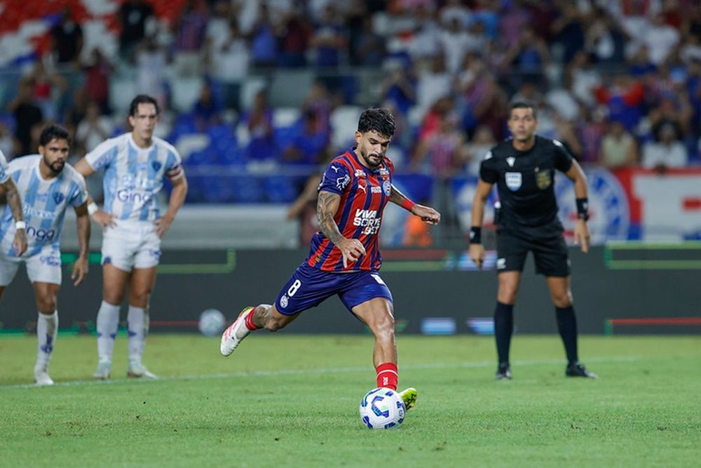 Cauly no jogo de ida contra o Paysandu | Foto: Rafael Rodrigues/EC Bahia