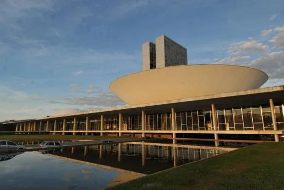 Chega a 34 o número de deputados que assumem o mandato por um mês